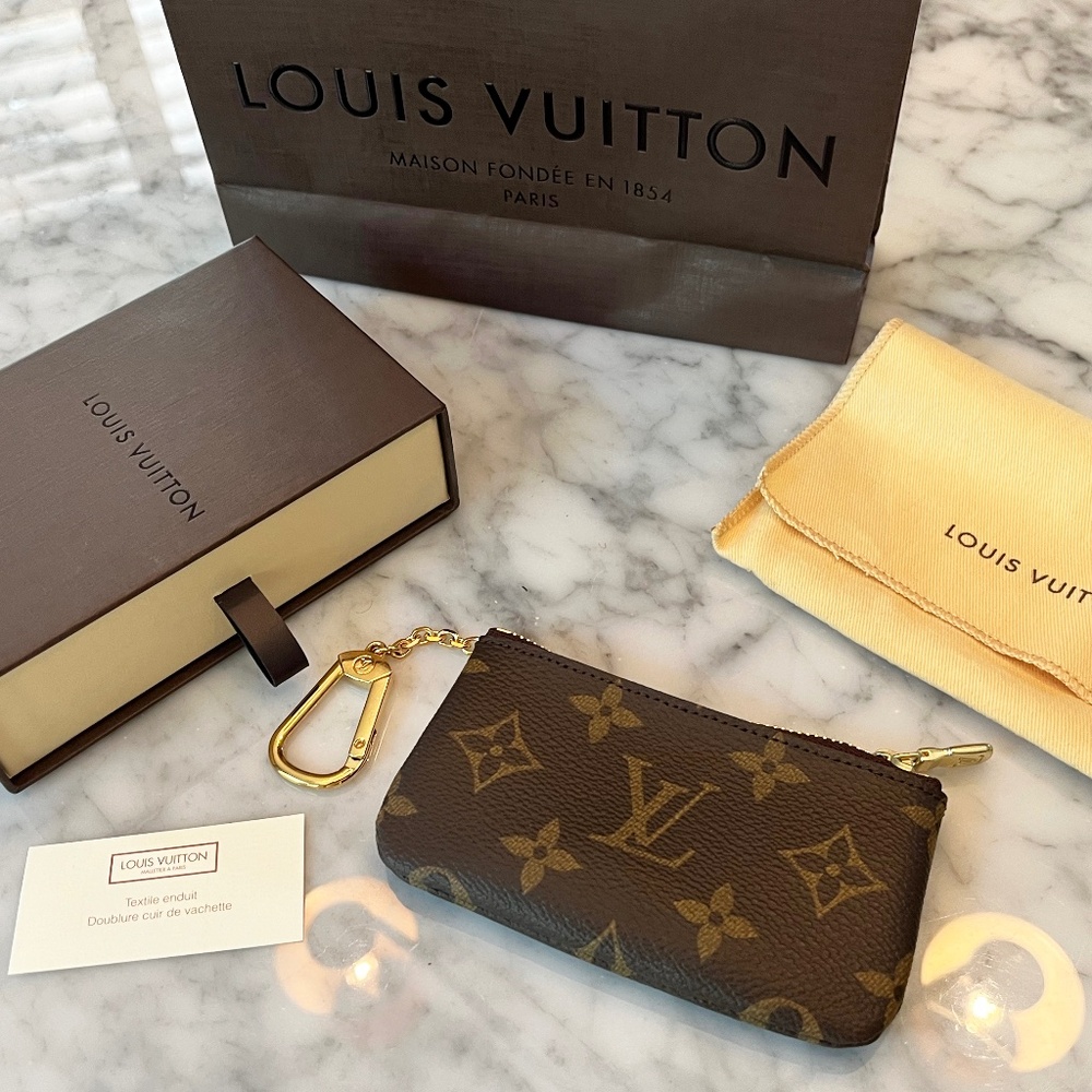 LOUIS VUITTON Monogram Cles Pochette Coin Purse/Keychain original dust bag & box